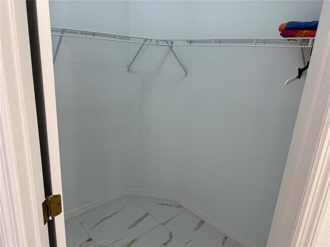 Building Photo - 255 Magical Way