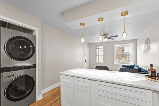 Building Photo - 4930 Kemper Ave