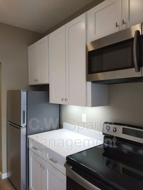 Building Photo - 6248 Oram St