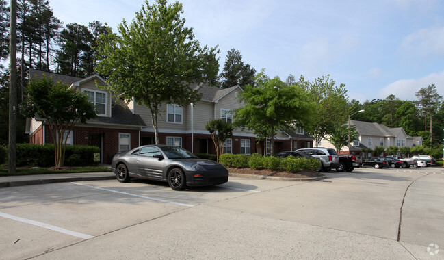 Building Photo - Highgate Townhomes