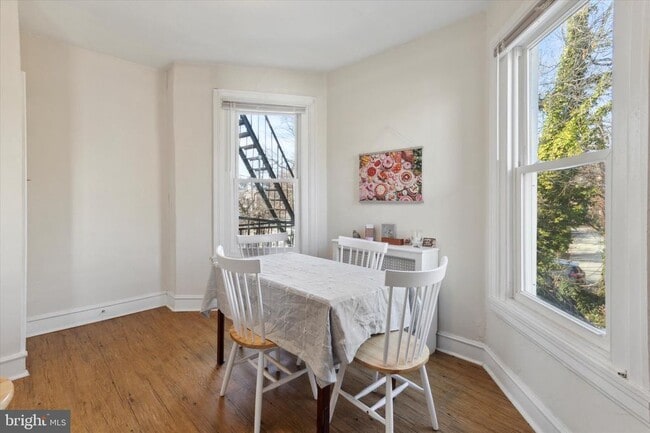 Building Photo - 118 Walnut Ave