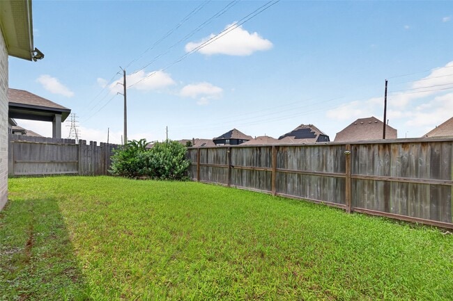 Building Photo - 23722 Pullin Market Dr