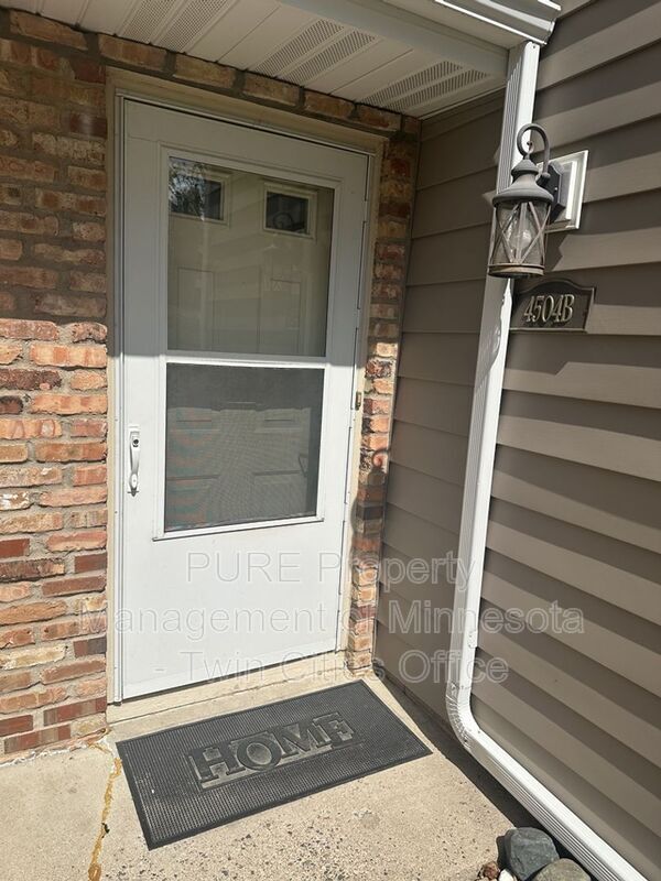 Building Photo - 4504 Cinnamon Ridge Trail