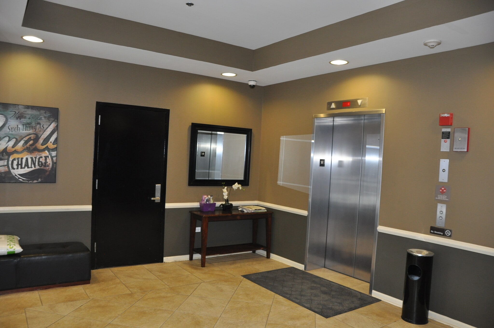 Building Photo - 656 Pearson St