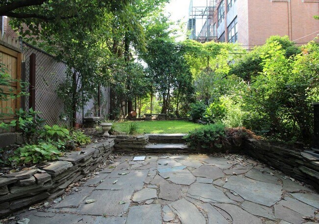Primary Photo - 448 Jersey Ave
