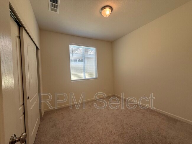 Building Photo - 3654 el Dala Ln