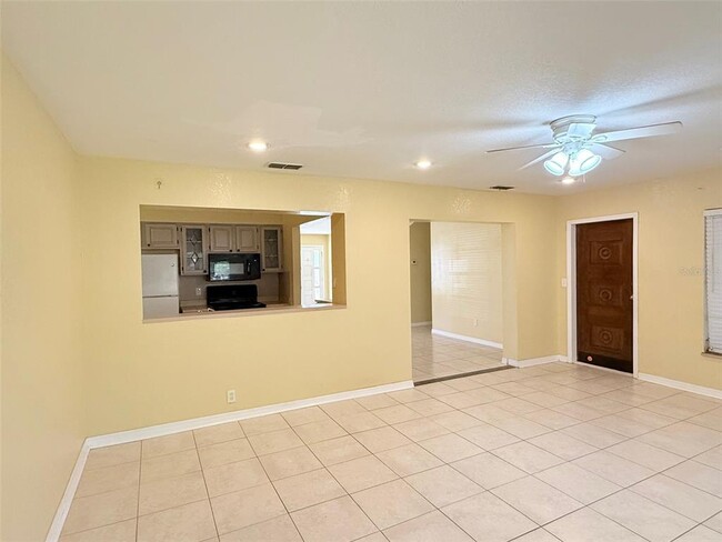 Building Photo - 1219 Julian Ln Dr