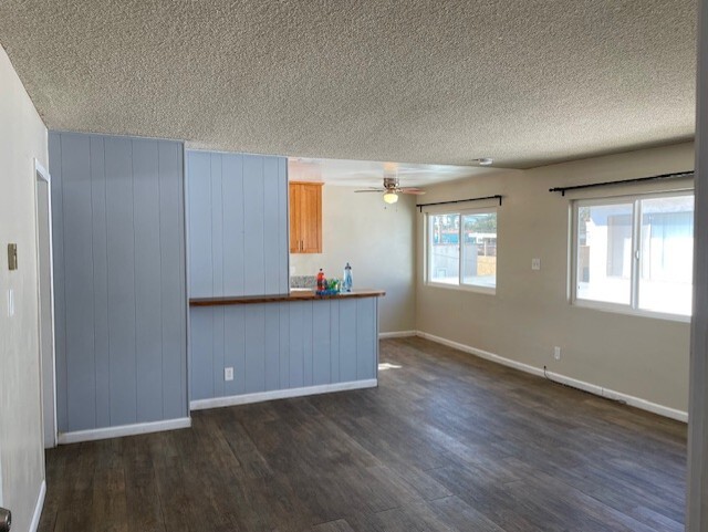 Building Photo - 2107 Earl Ave