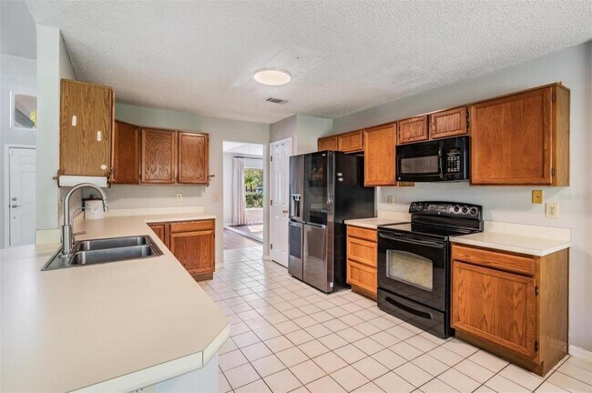 Building Photo - 16105 Stowe Ct