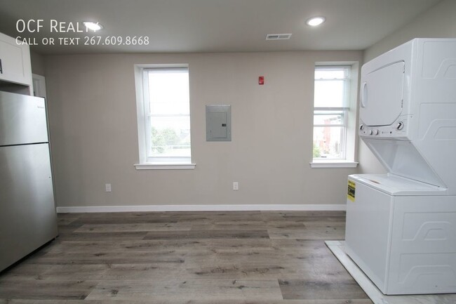 Building Photo - Beautiful Brewerytown One Bedroom Apartment