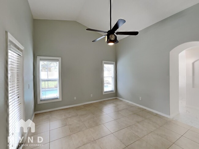 Building Photo - 9775 Doriath Cir