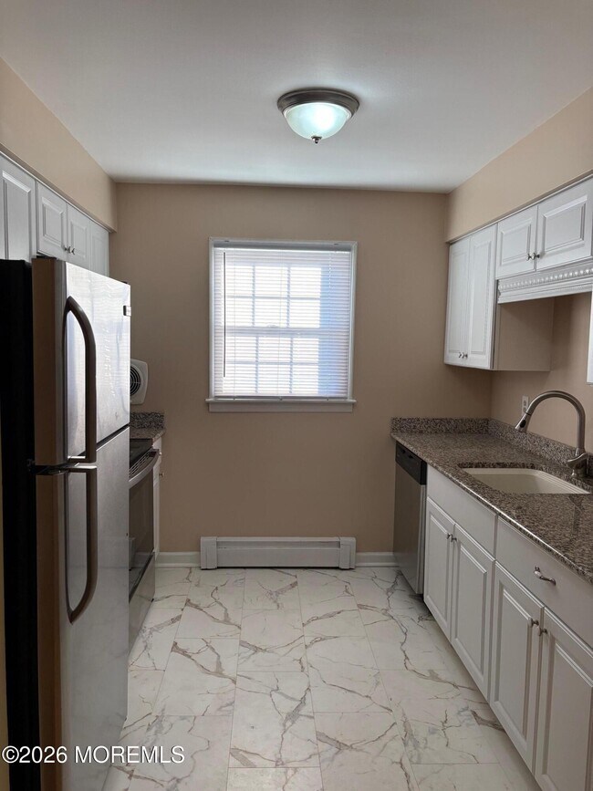 Building Photo - 330 NJ-35