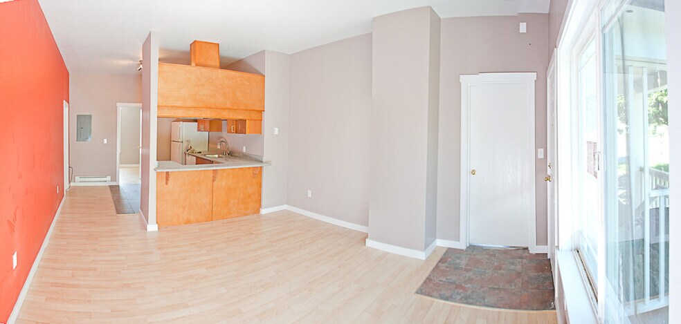 Building Photo - 1425 E Yesler Way