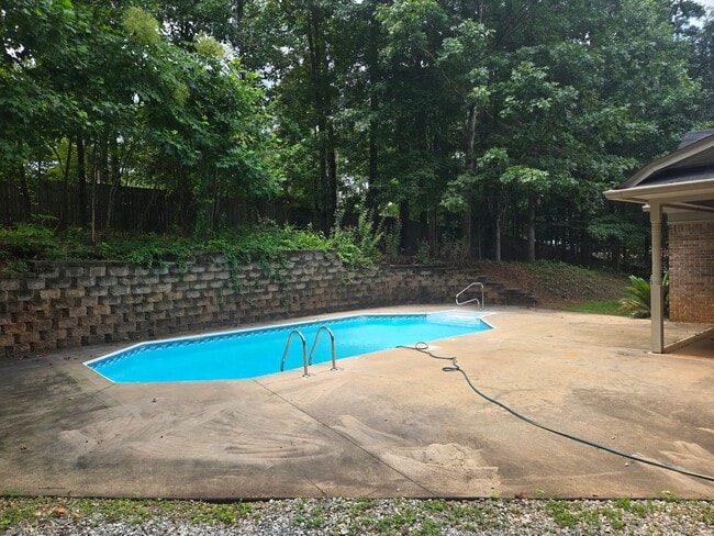 Building Photo - FOR RENT in HARRIS COUNTY with SWIMMING POOL! Available July 1st