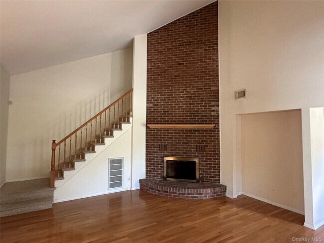 Building Photo - 202 Homestead Village Dr