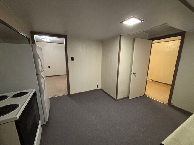 Building Photo - 250 Park Ave