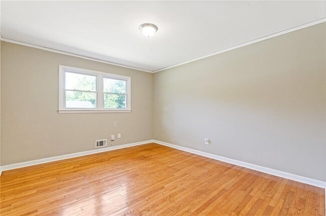 Building Photo - 3269 Pamlico Dr SW