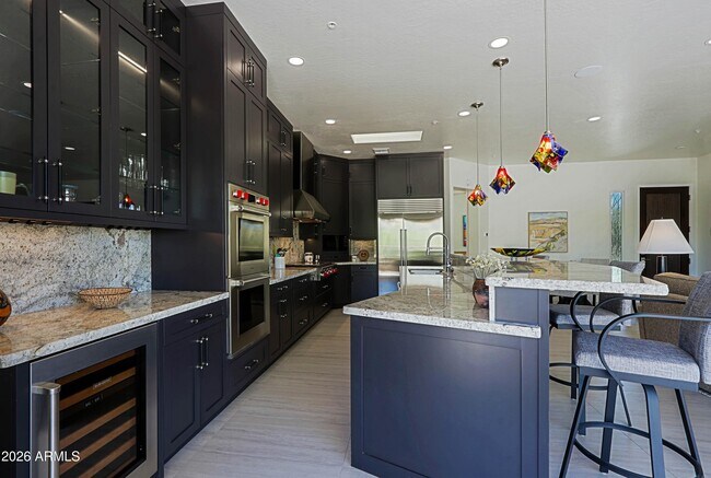 Building Photo - 6522 E Night Glow Cir