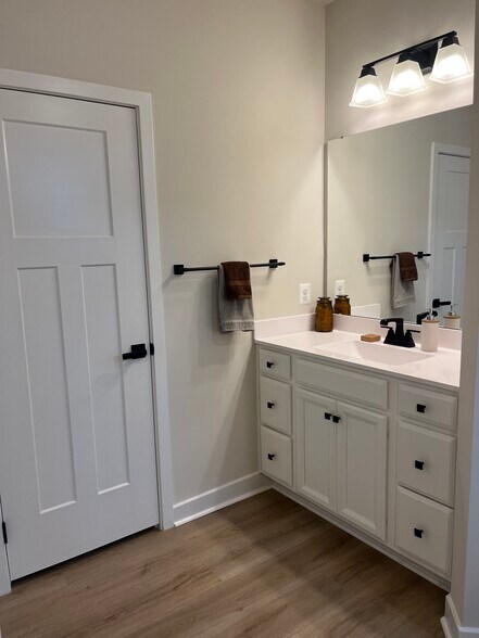 Master Bathroom Vanity 1 - 10810 Presidential Pky