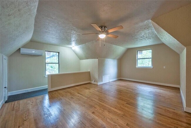 Building Photo - 2600 Madera St