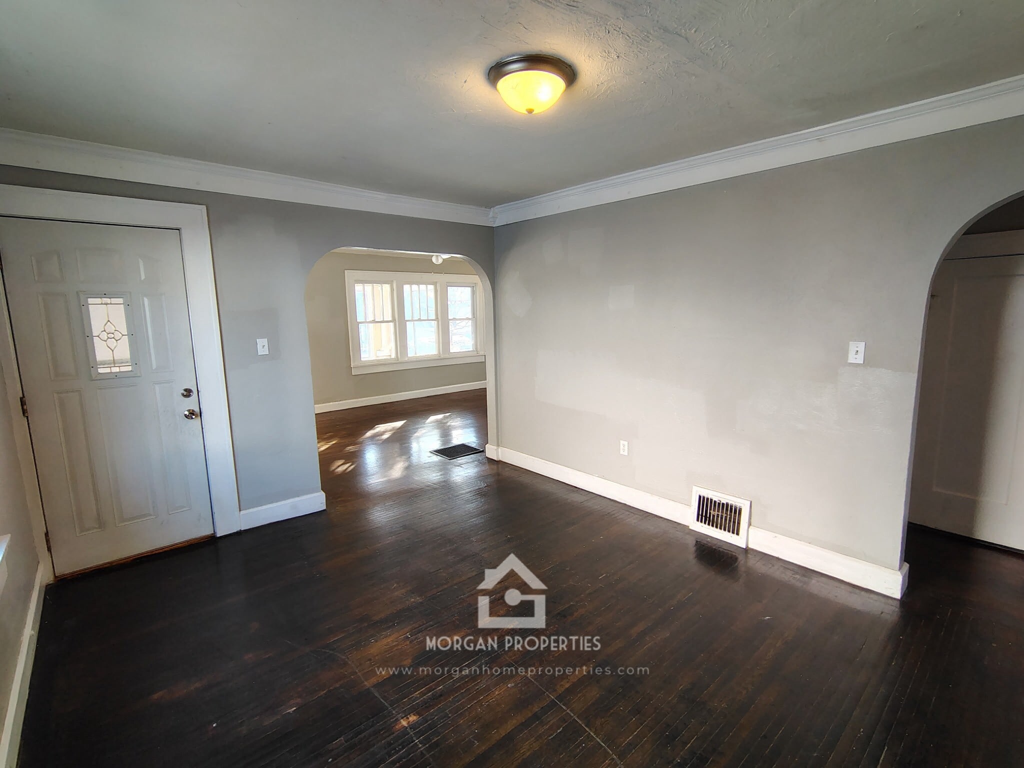 Building Photo - 620 E 31st St