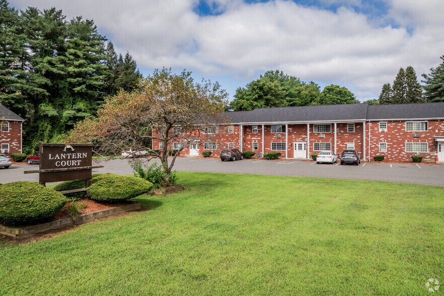 Primary Photo - Lantern Court Apartments