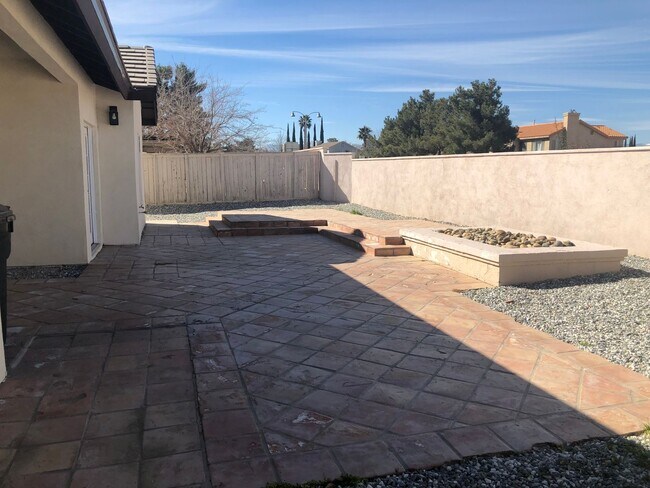 Building Photo - 12484 Mesa Verde Ct