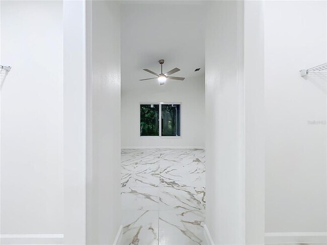 Building Photo - 11148 Pinewood Cove Ln