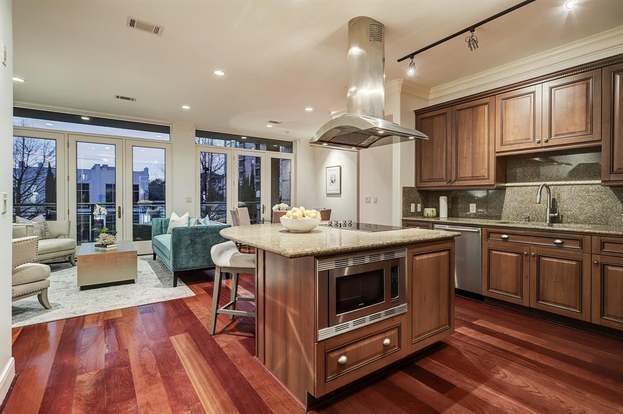 Building Photo - 1419 Montrose-ID711.2