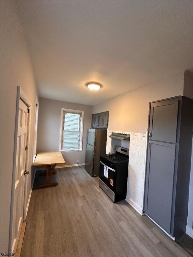 Building Photo - 956 Lafayette St