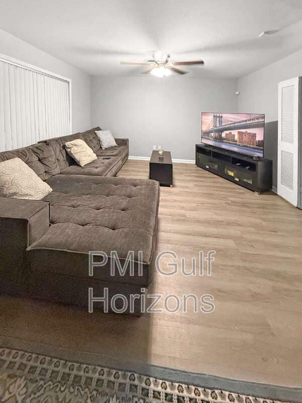 Building Photo - 6509 Zeigler Blvd