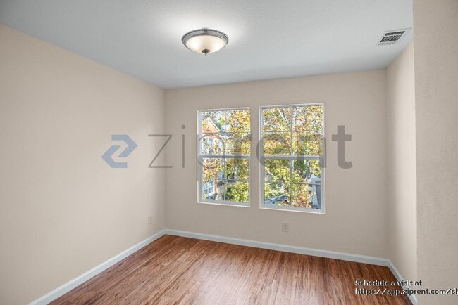 Building Photo - 3583 Madison Common