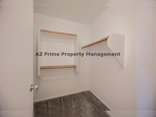 Building Photo - 13344 W Desert Ln