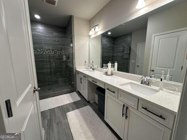 Building Photo - 1508 Slopeside Loop SE