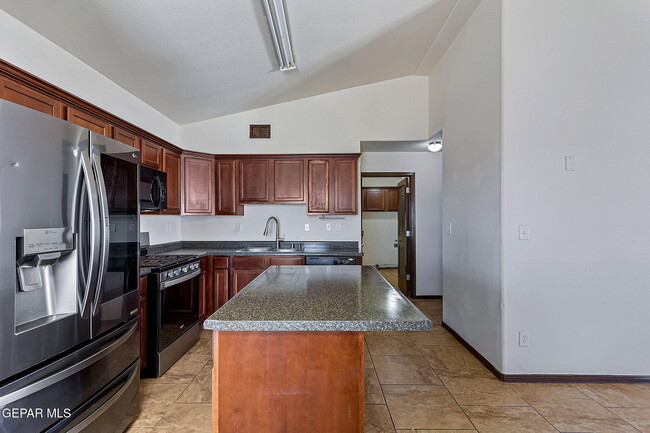 Building Photo - 12948 Hueco Cave Dr