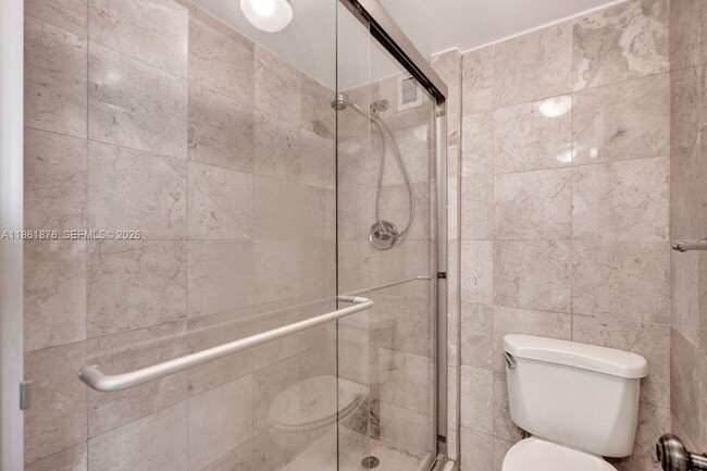 Building Photo - 2025 NE 164th St