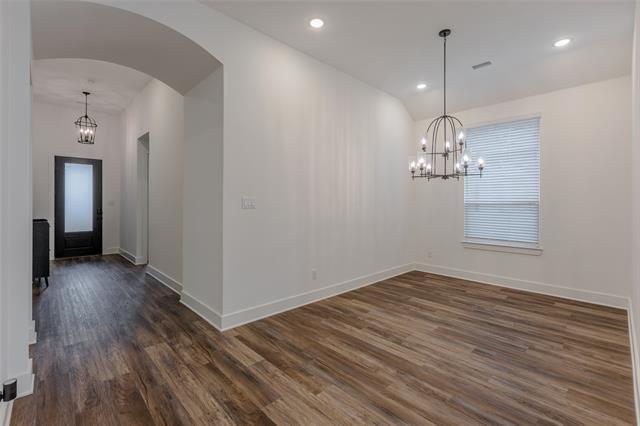 Building Photo - 3509 Mescalbean Dr