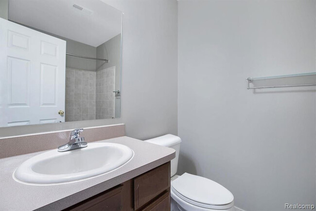Building Photo - 24204 Alexa Dr