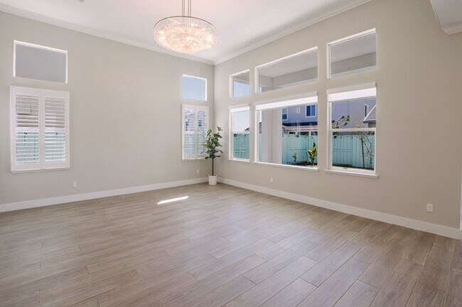 Building Photo - 3034 Carrousel St