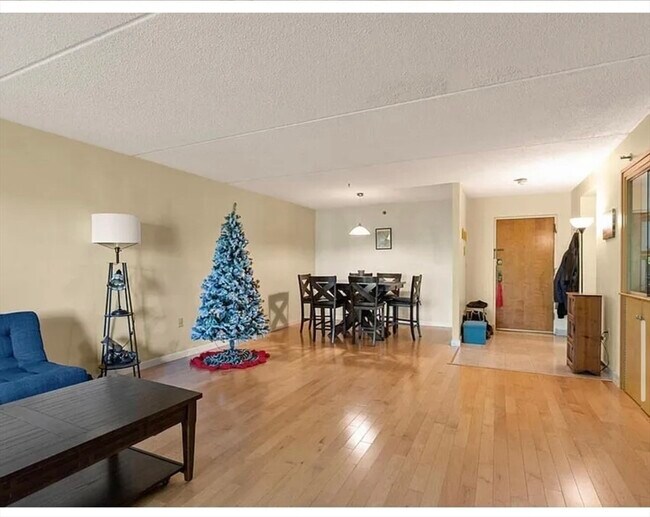 Building Photo - 2500 Mystic Valley Pkwy
