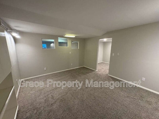 Building Photo - 8340 S Upham Way