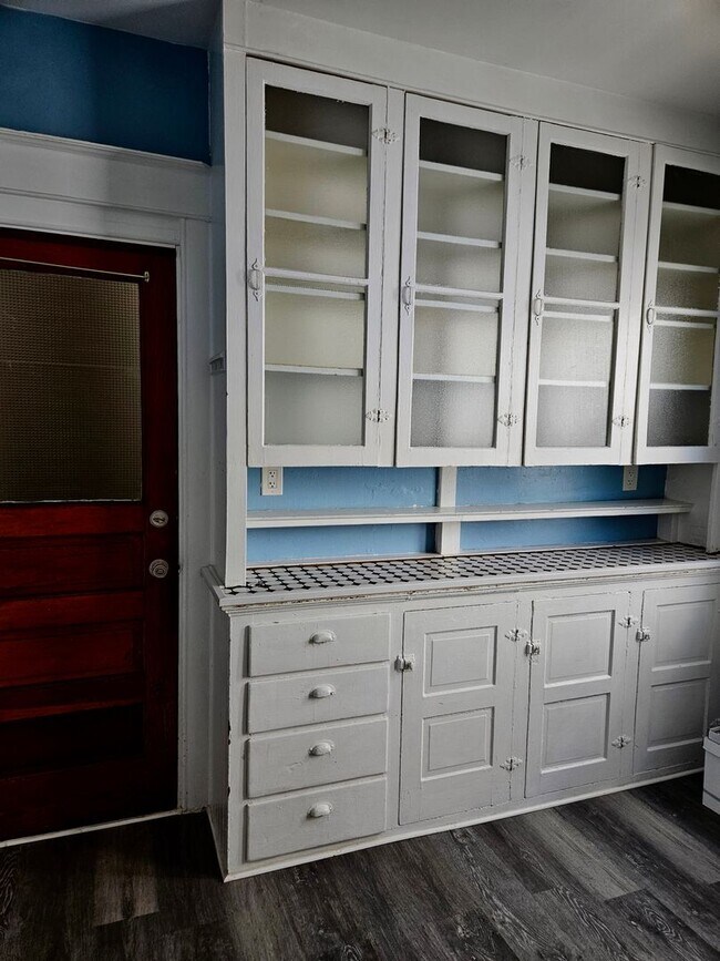 Building Photo - 14 Fairfield St