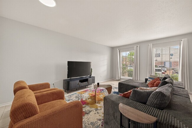 Building Photo - 6404 Burgoyne Dr.