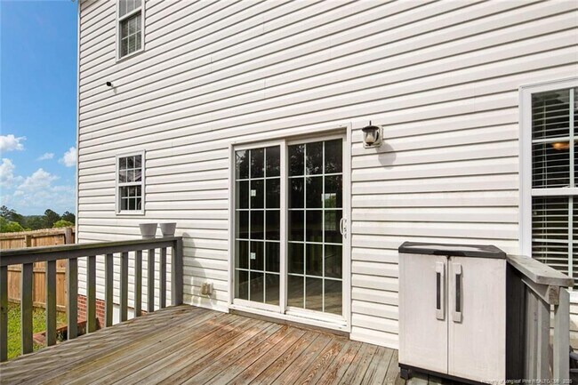 Building Photo - 106 Downing Ct