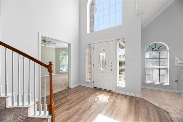 Building Photo - 2324 Dyers Oak Dr