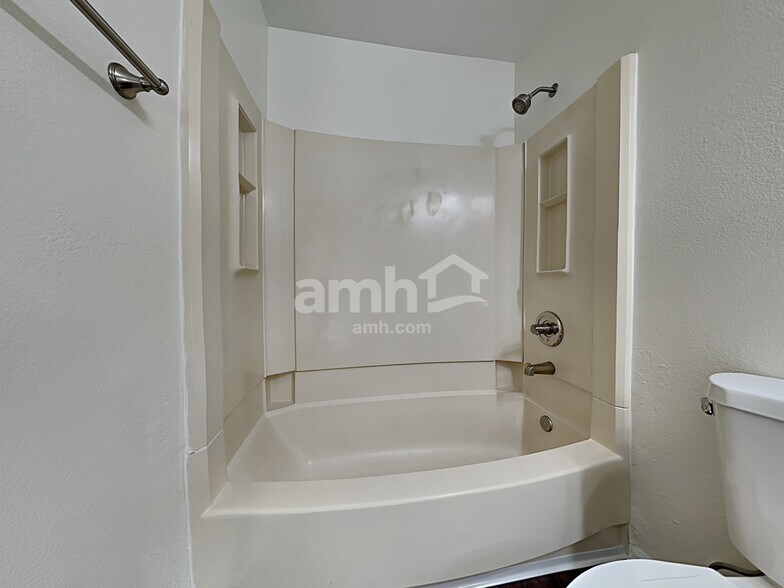 Building Photo - 4821 Ardley Dr