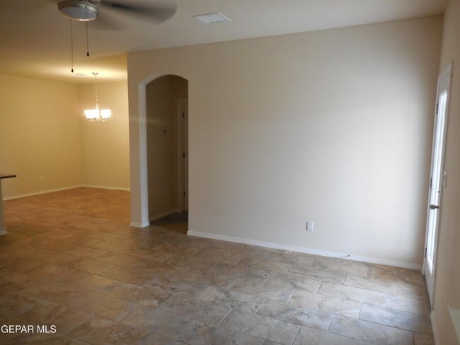 Building Photo - 7316 Glacier Dr