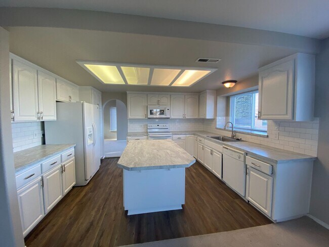 Building Photo - 8608 W Payette Ct