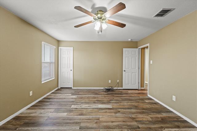 Building Photo - 2743 Hacienda Lake Dr