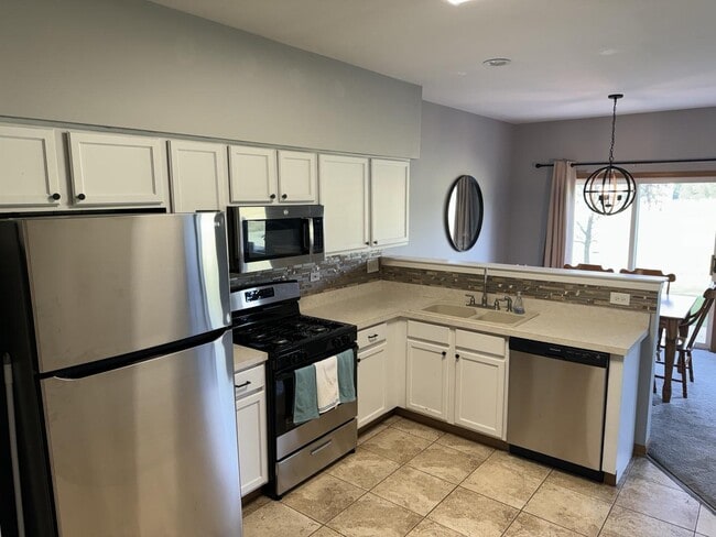 Building Photo - 16446 Newcastle Way